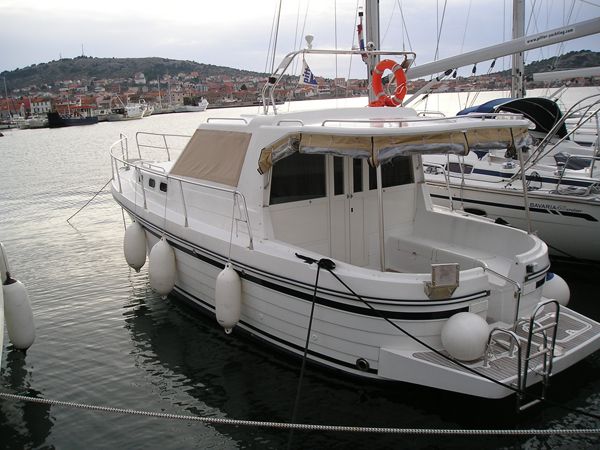 Adria 1002V
