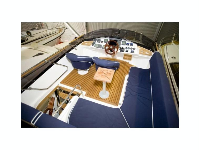 Nord West 390 Fly Bridge
