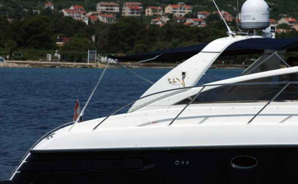 Princess V42