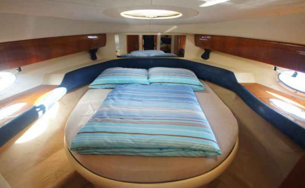 Princess V42