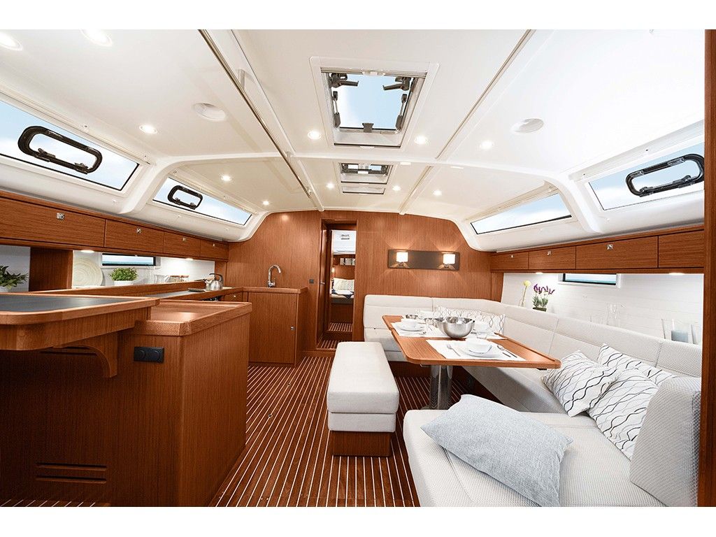 Bavaria Cruiser 51