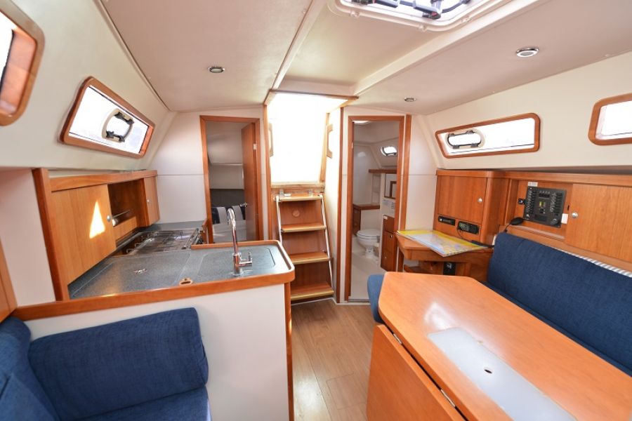 Hanse 320