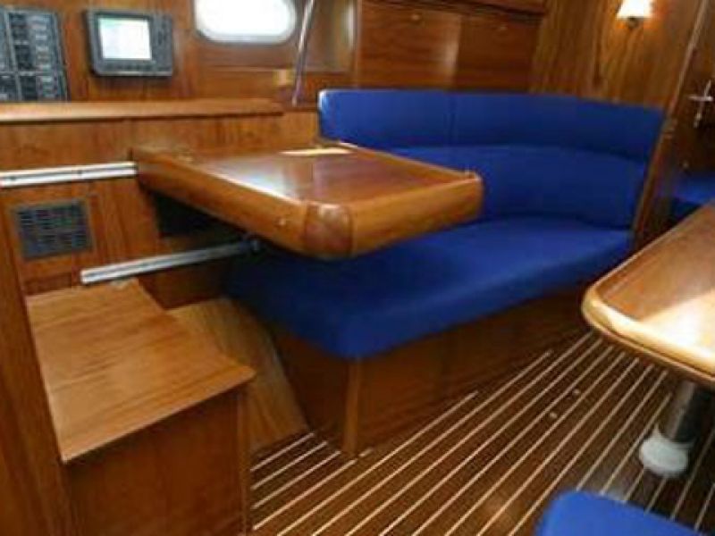 Sun Odyssey 37 (1)