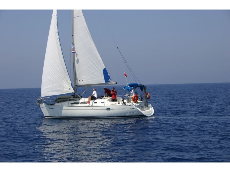 Sun Odyssey 37 (1)