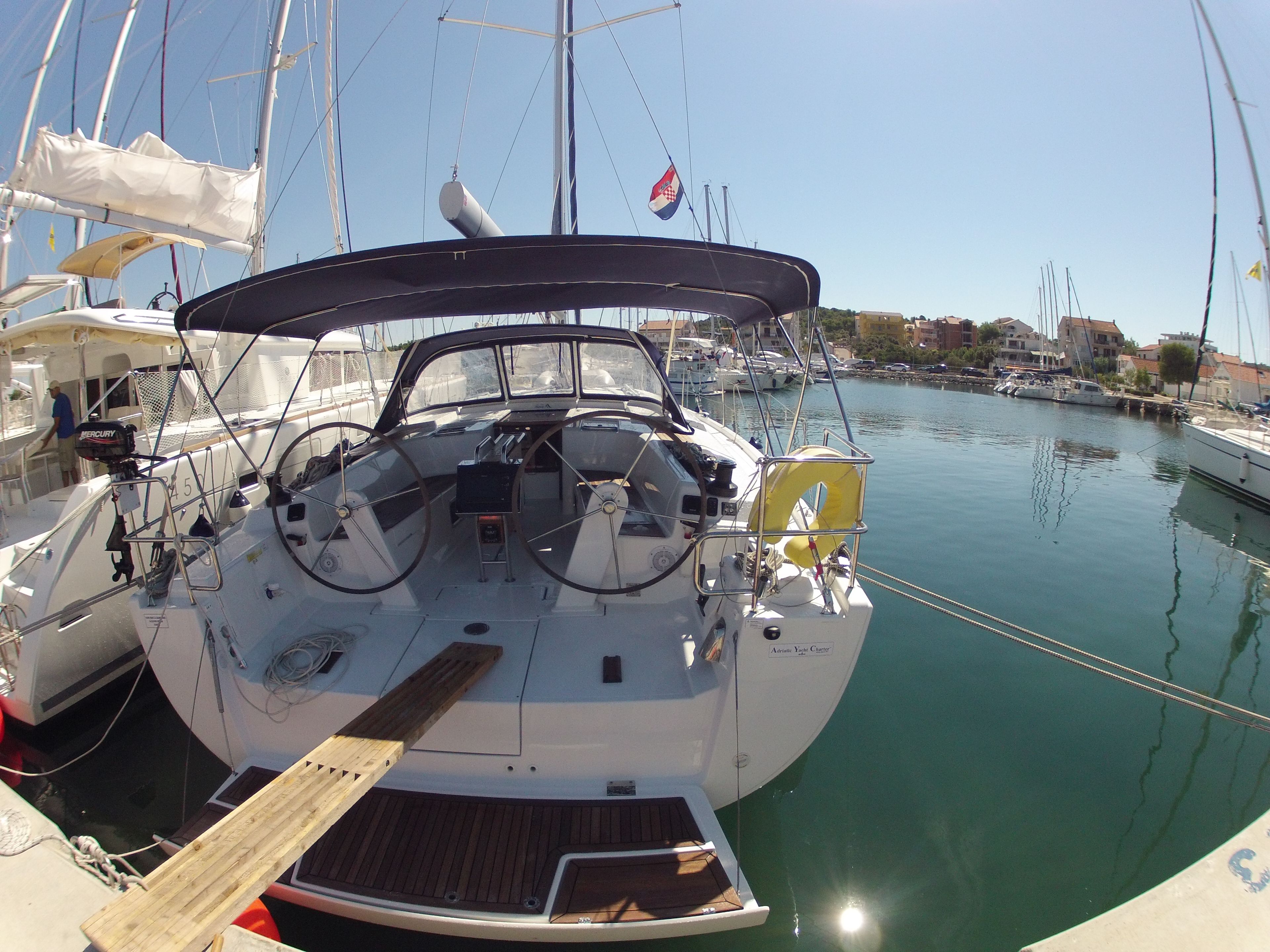 Hanse 445