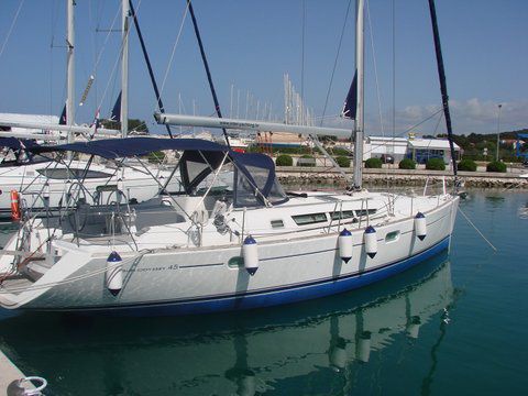 Dufour 385