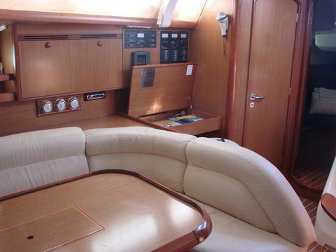 Dufour 385