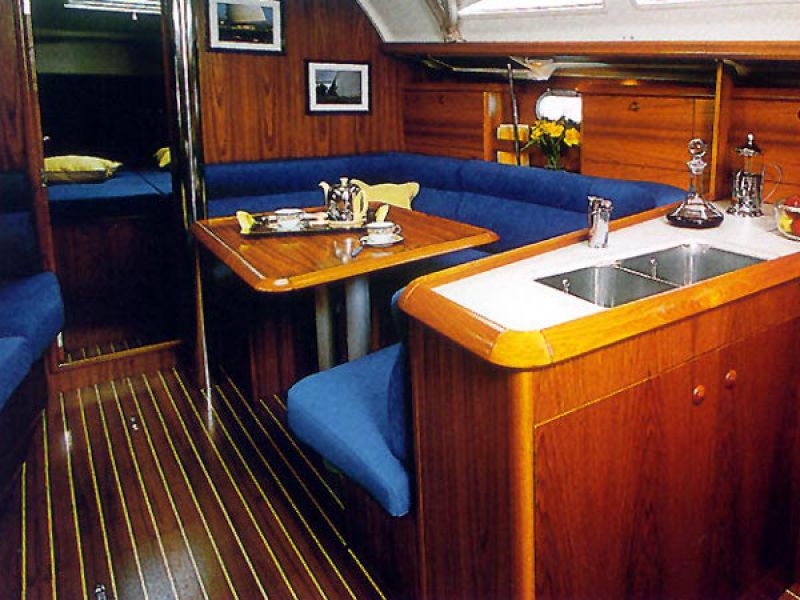 Sun Odyssey 37 (2)