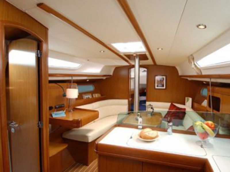 Sun Odyssey 36i