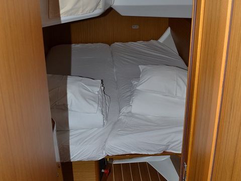 Sun Odyssey 44i