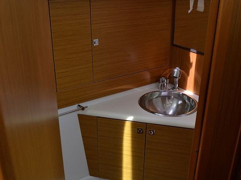 Sun Odyssey 44i
