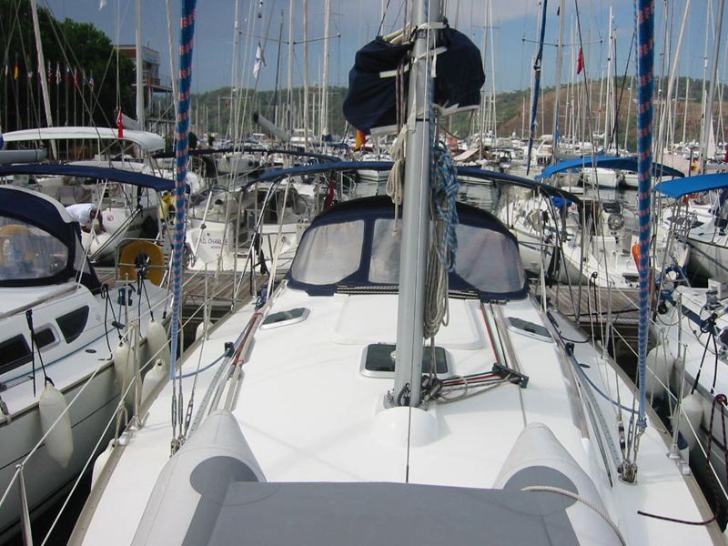 Sun Odyssey 35-3 Cabin