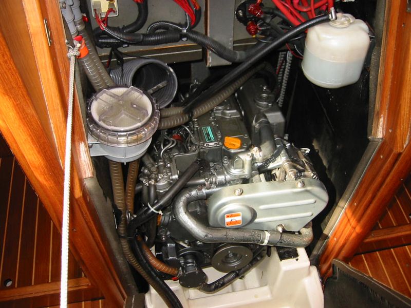 Sun Odyssey 35-3 Cabin