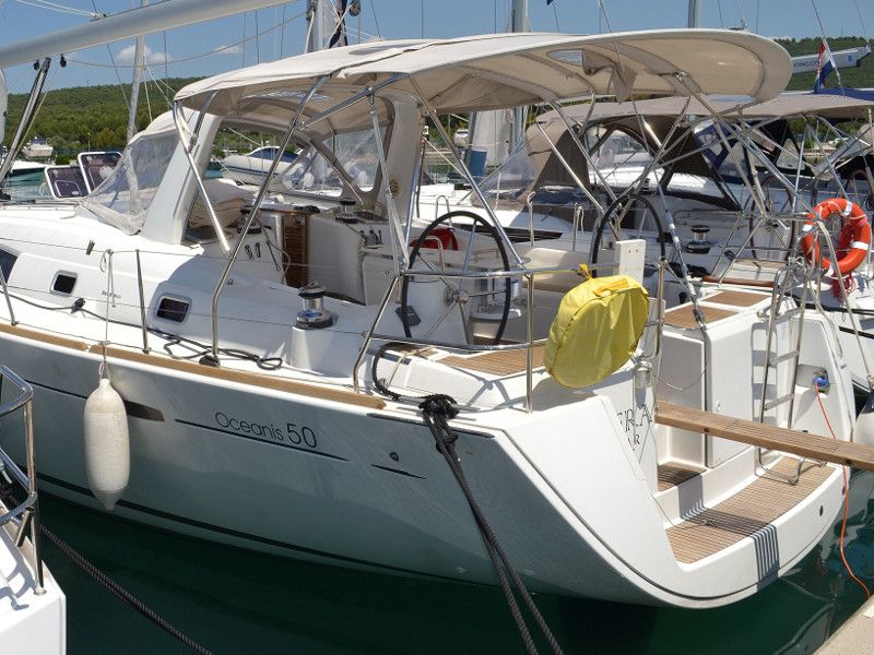 Oceanis 50 Family