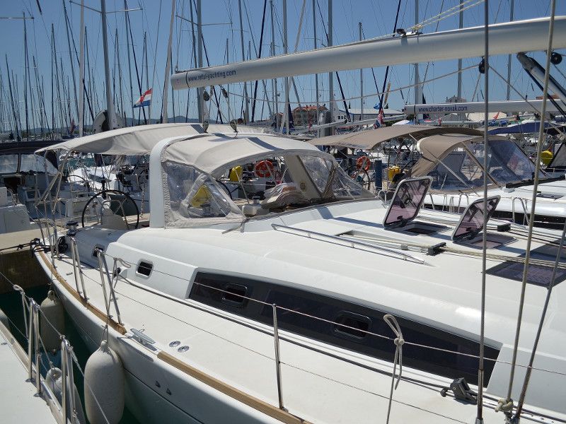 Oceanis 50 Family