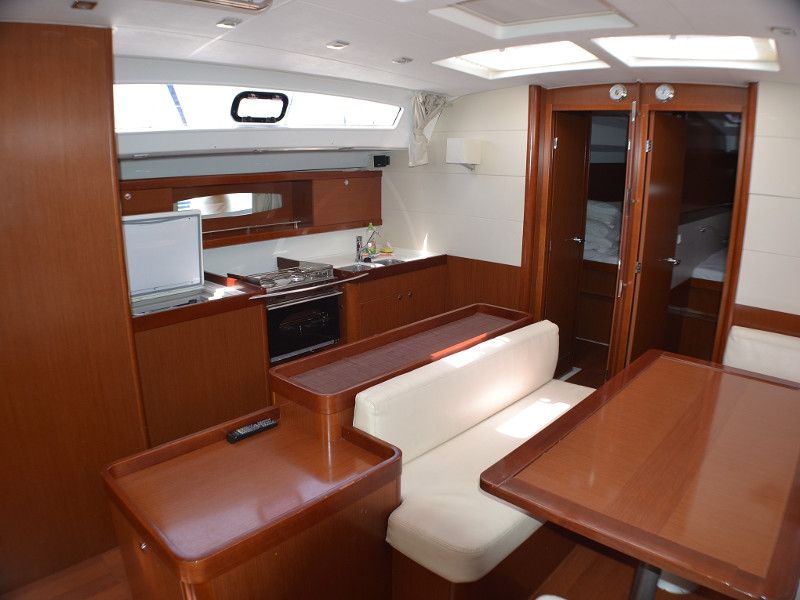 Oceanis 50 Family