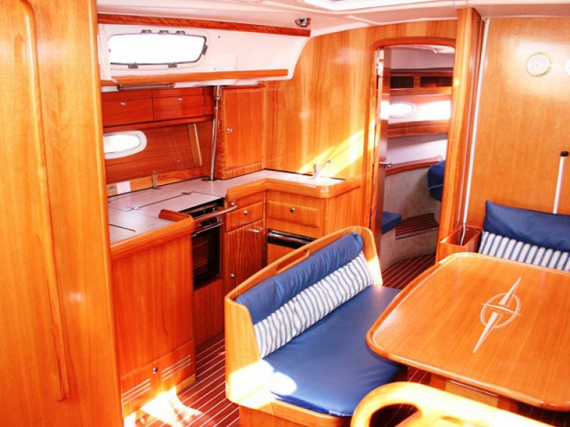 Bavaria 42
