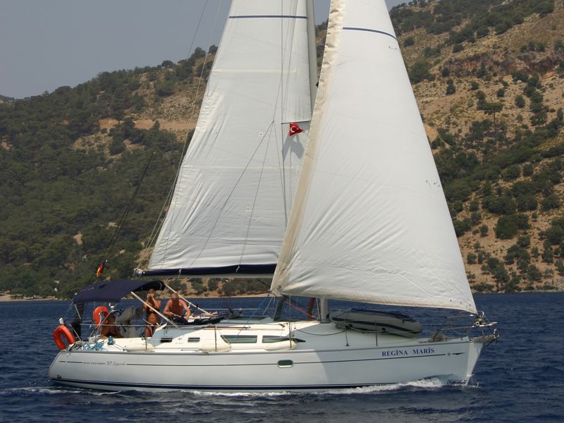 Sun Odyssey 37 (2)