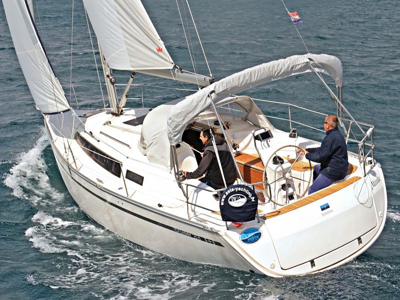BAVARIA C 33 
