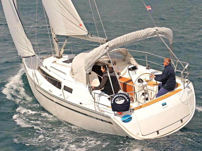 BAVARIA C 33 
