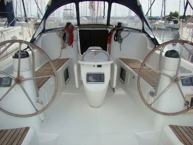 Sun Odyssey 42i