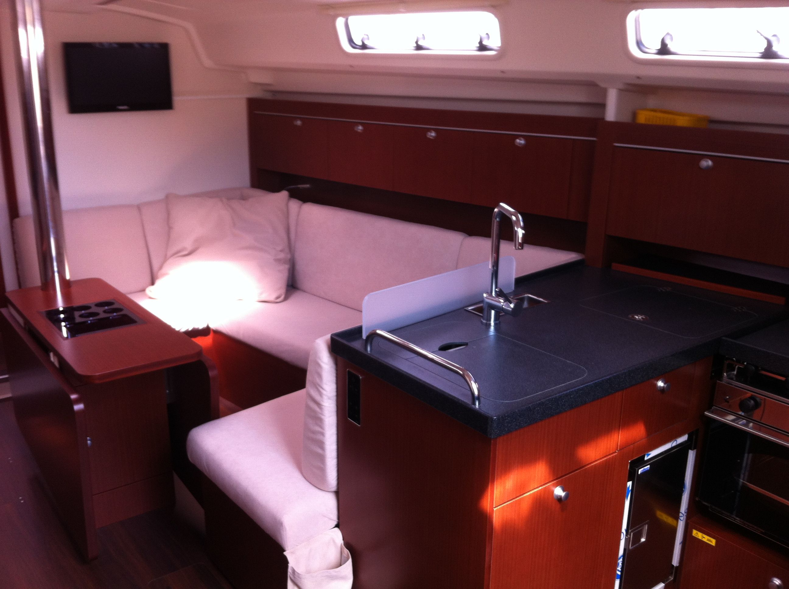 Hanse 415