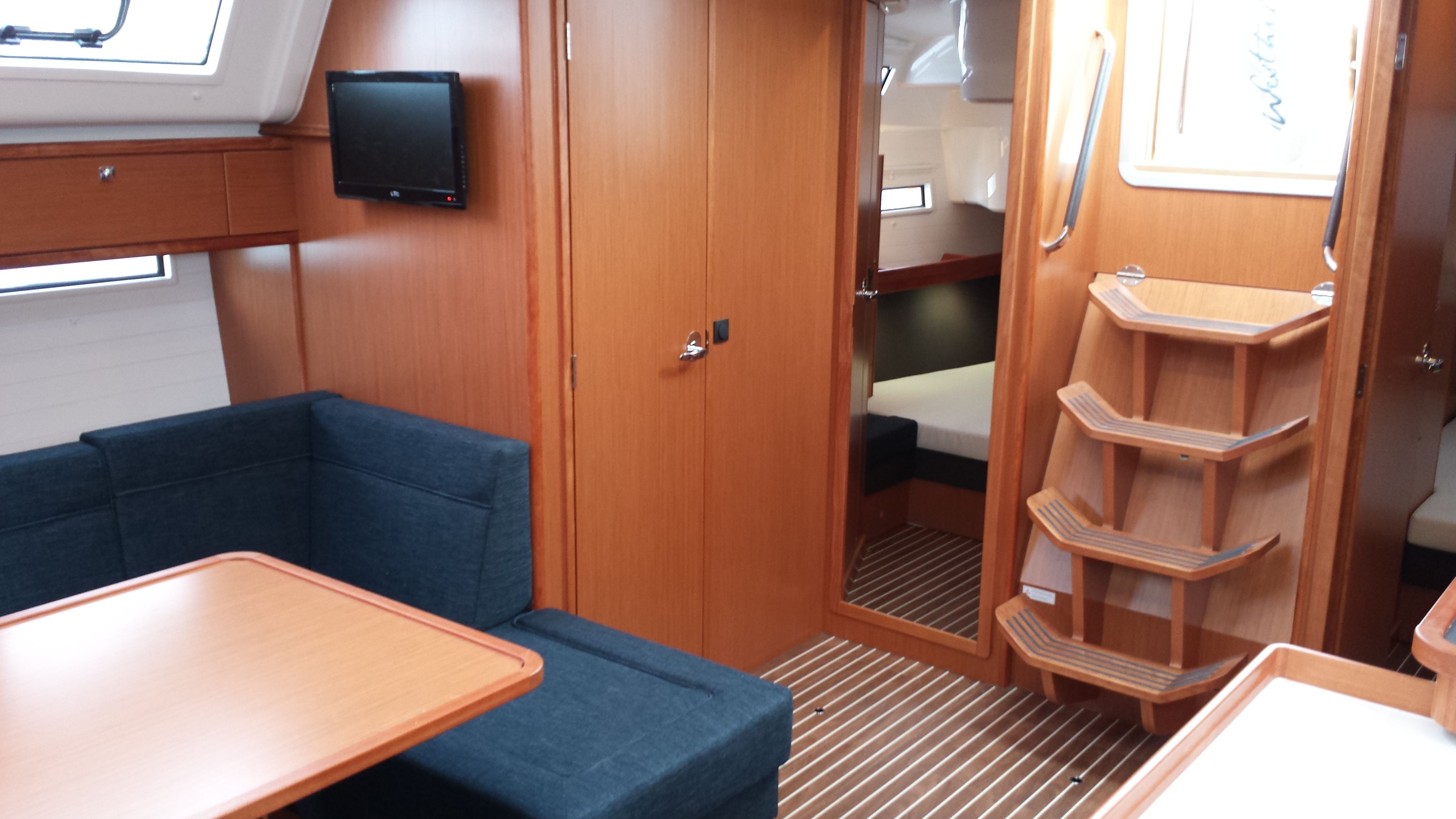 Bavaria Cruiser51