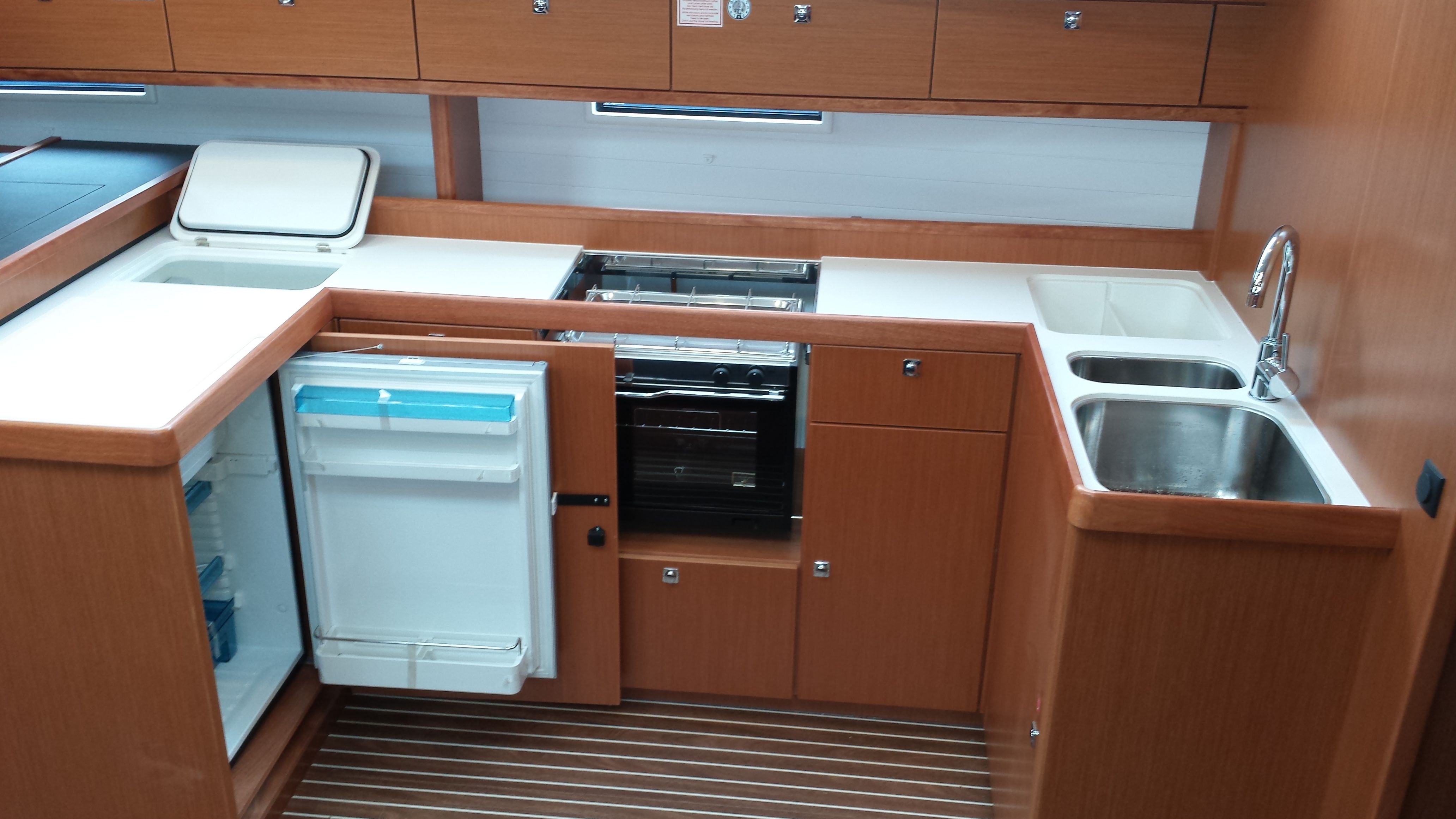 Bavaria Cruiser51