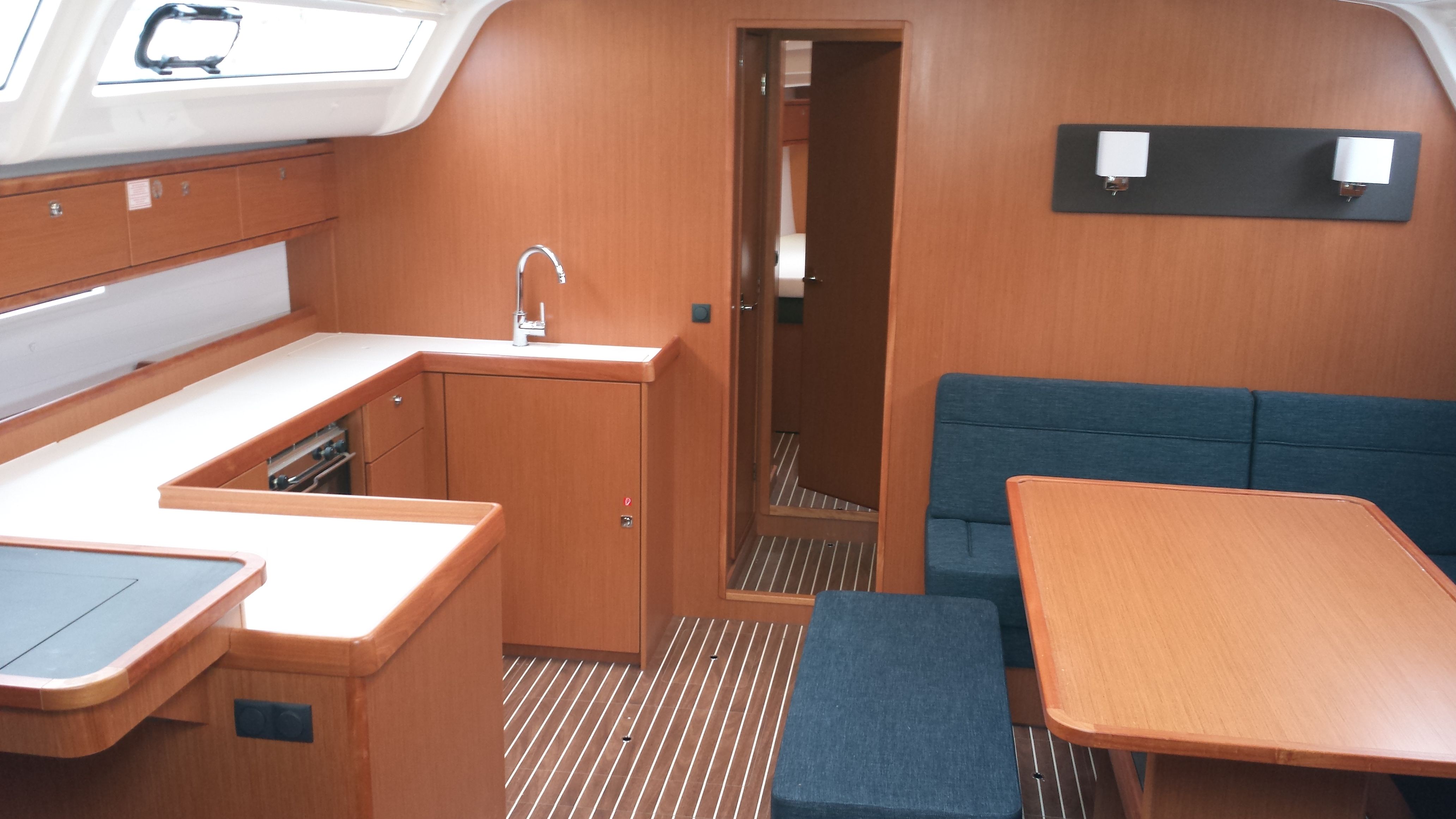 Bavaria Cruiser51
