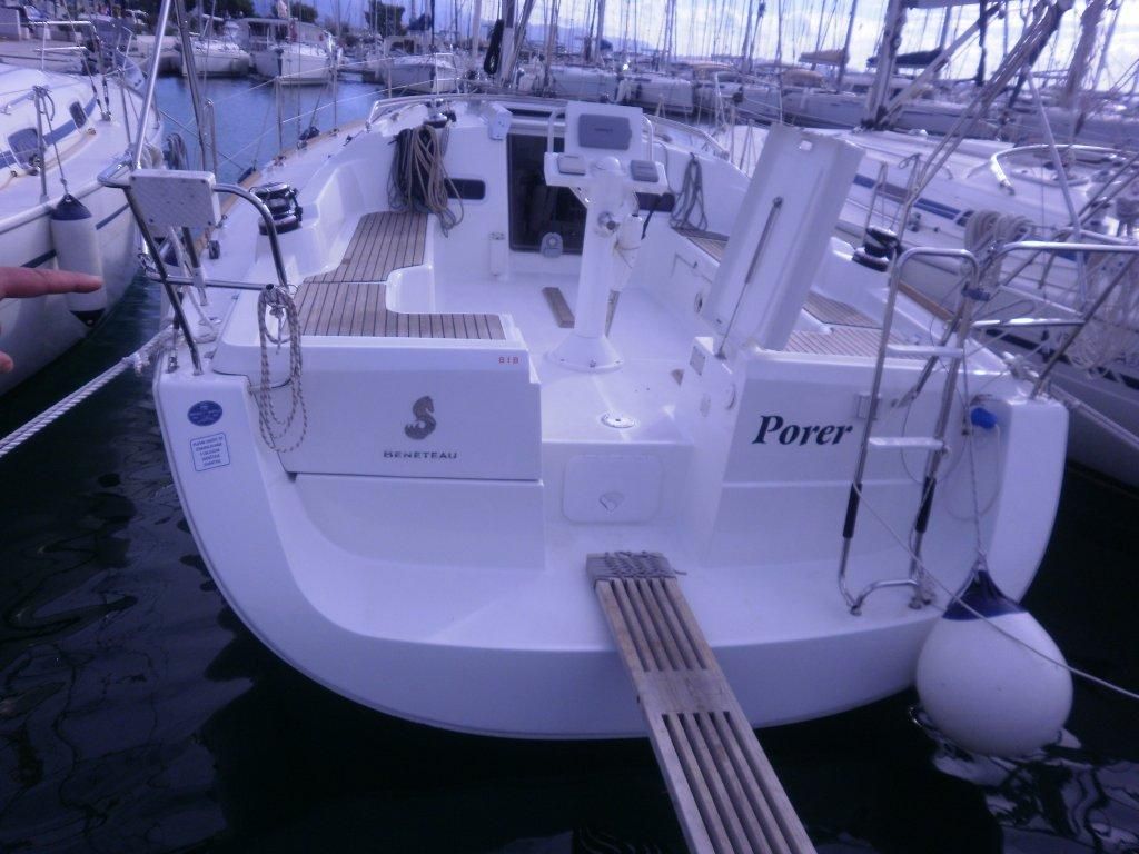Oceanis 37