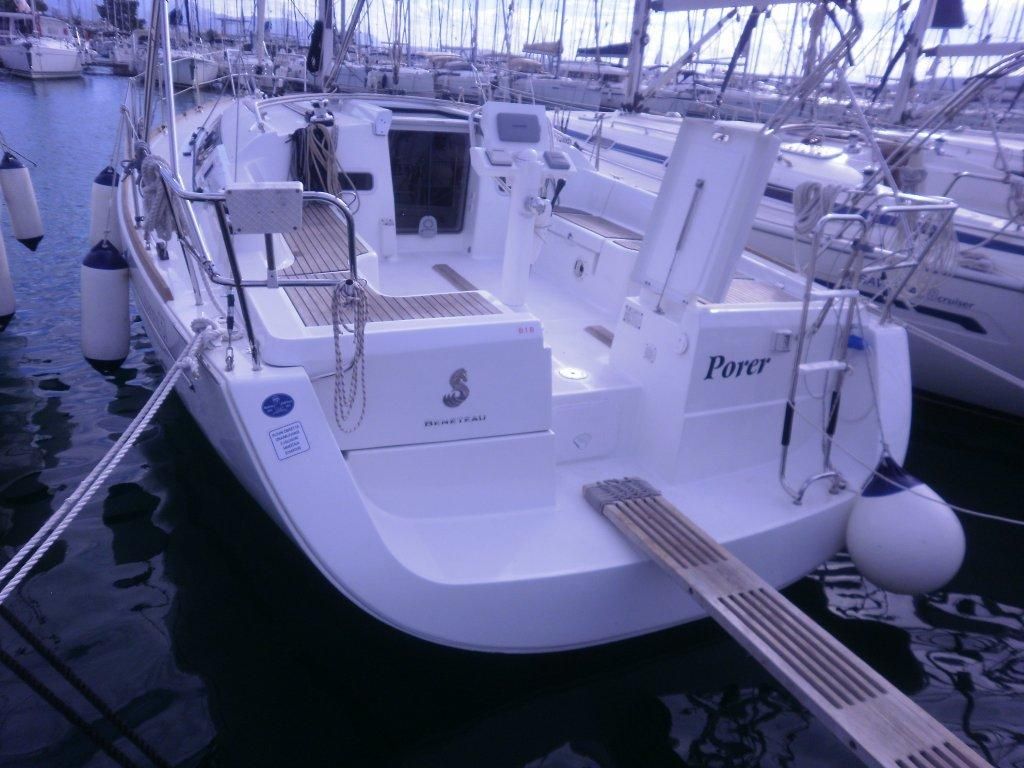 Oceanis 37