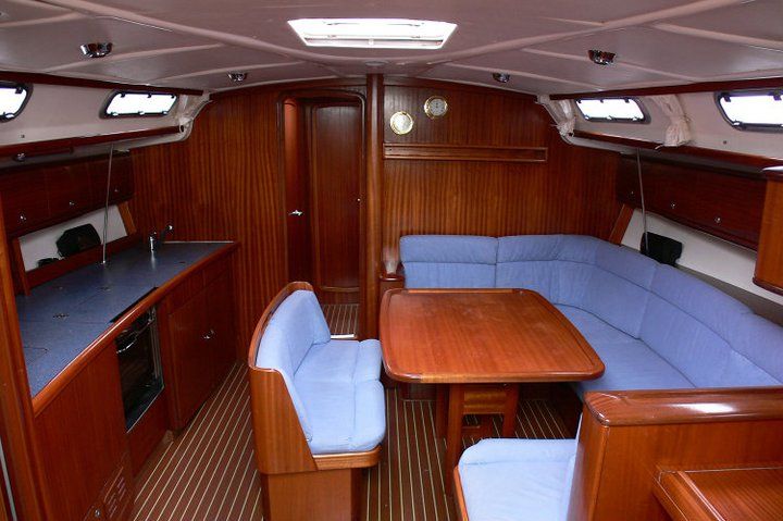 Bavaria 44
