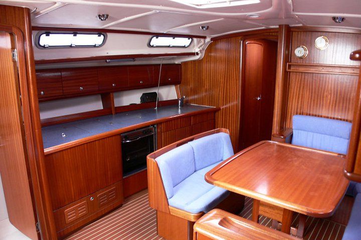 Bavaria 44