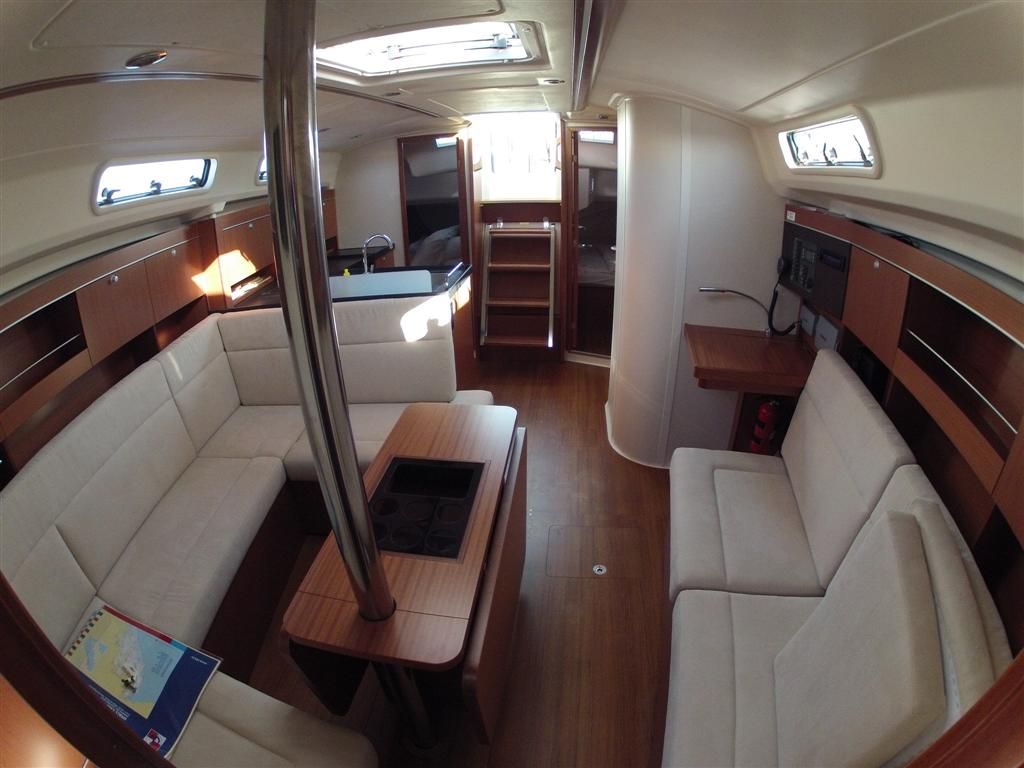 Hanse 385