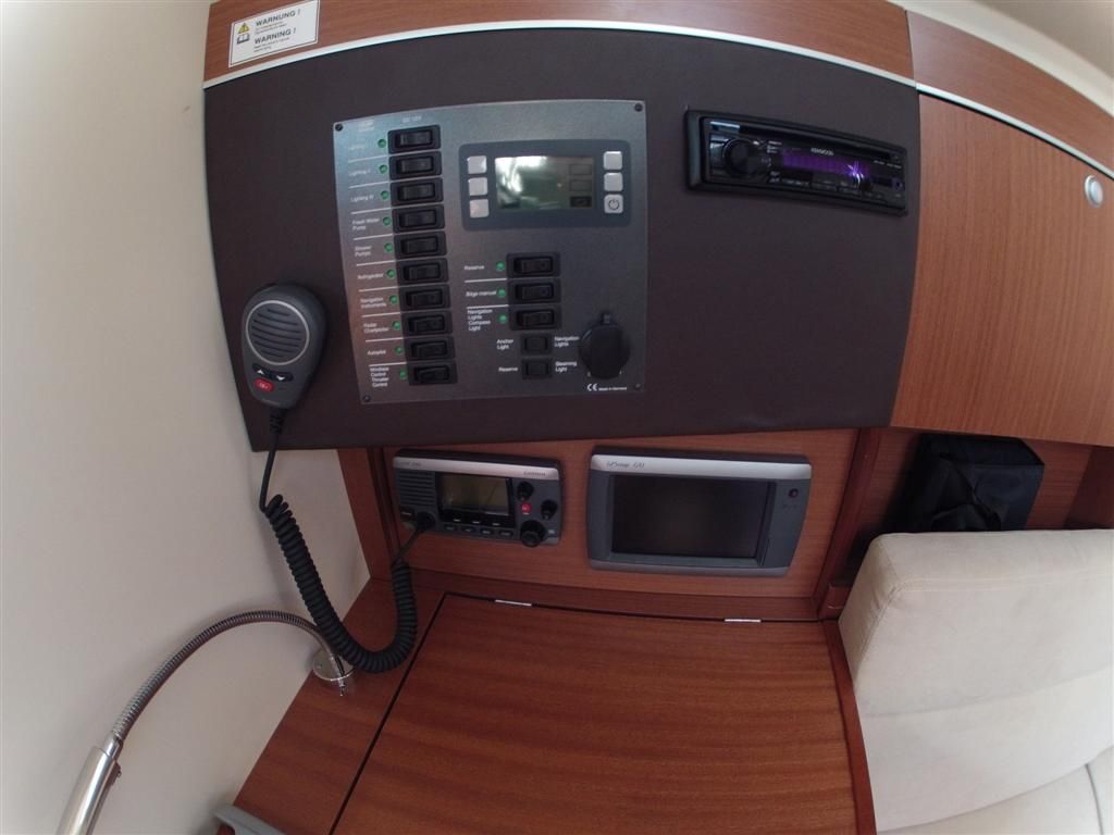 Hanse 385
