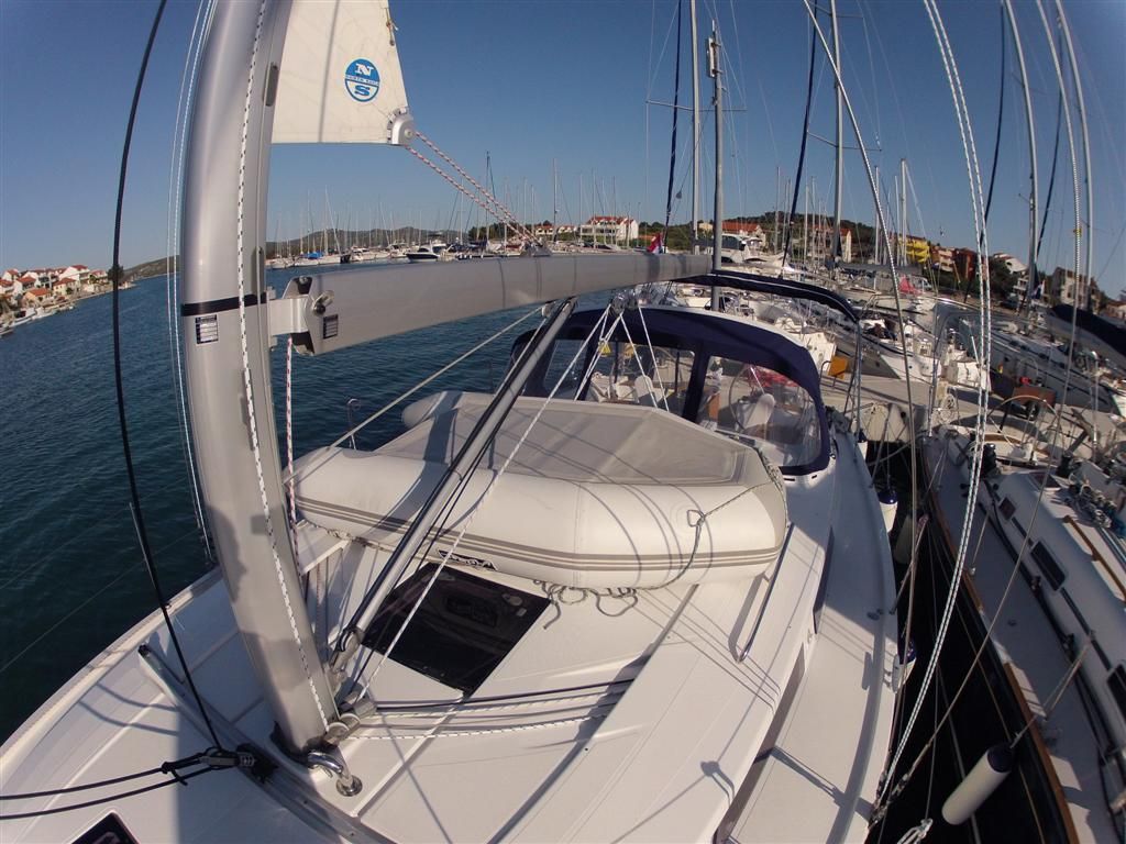 Hanse 385