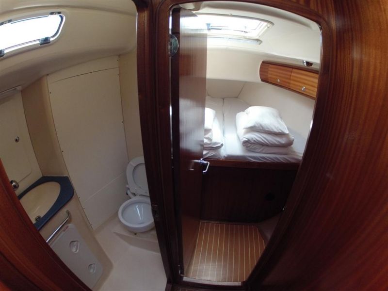Bavaria 49