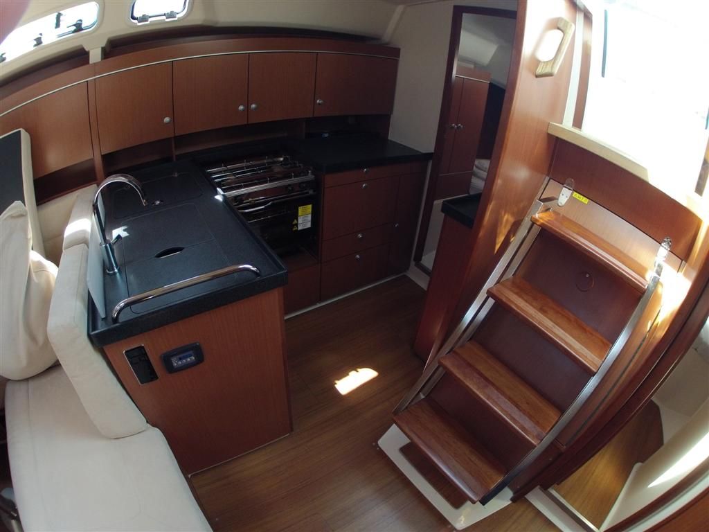 Hanse 445