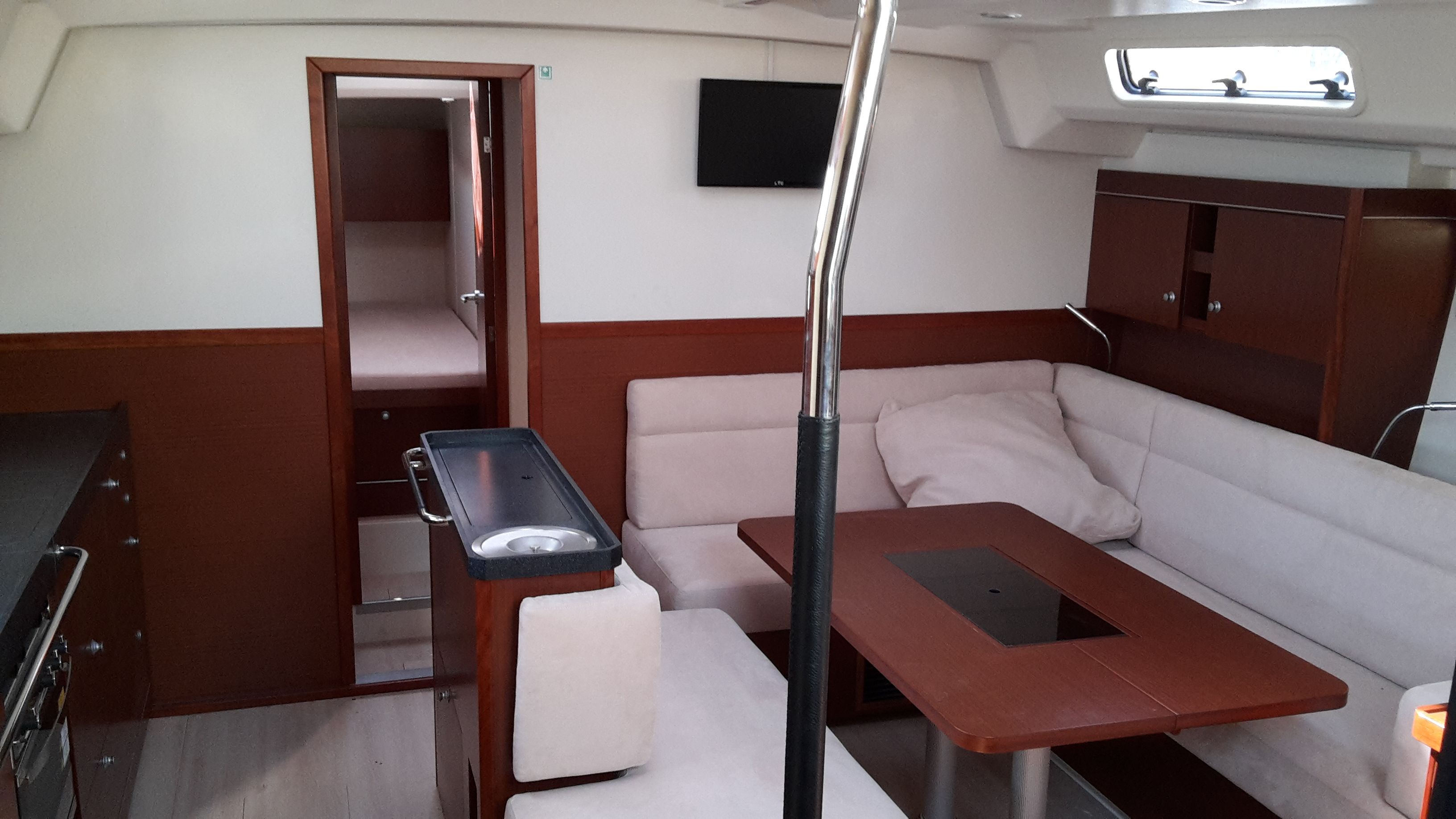 Hanse 505