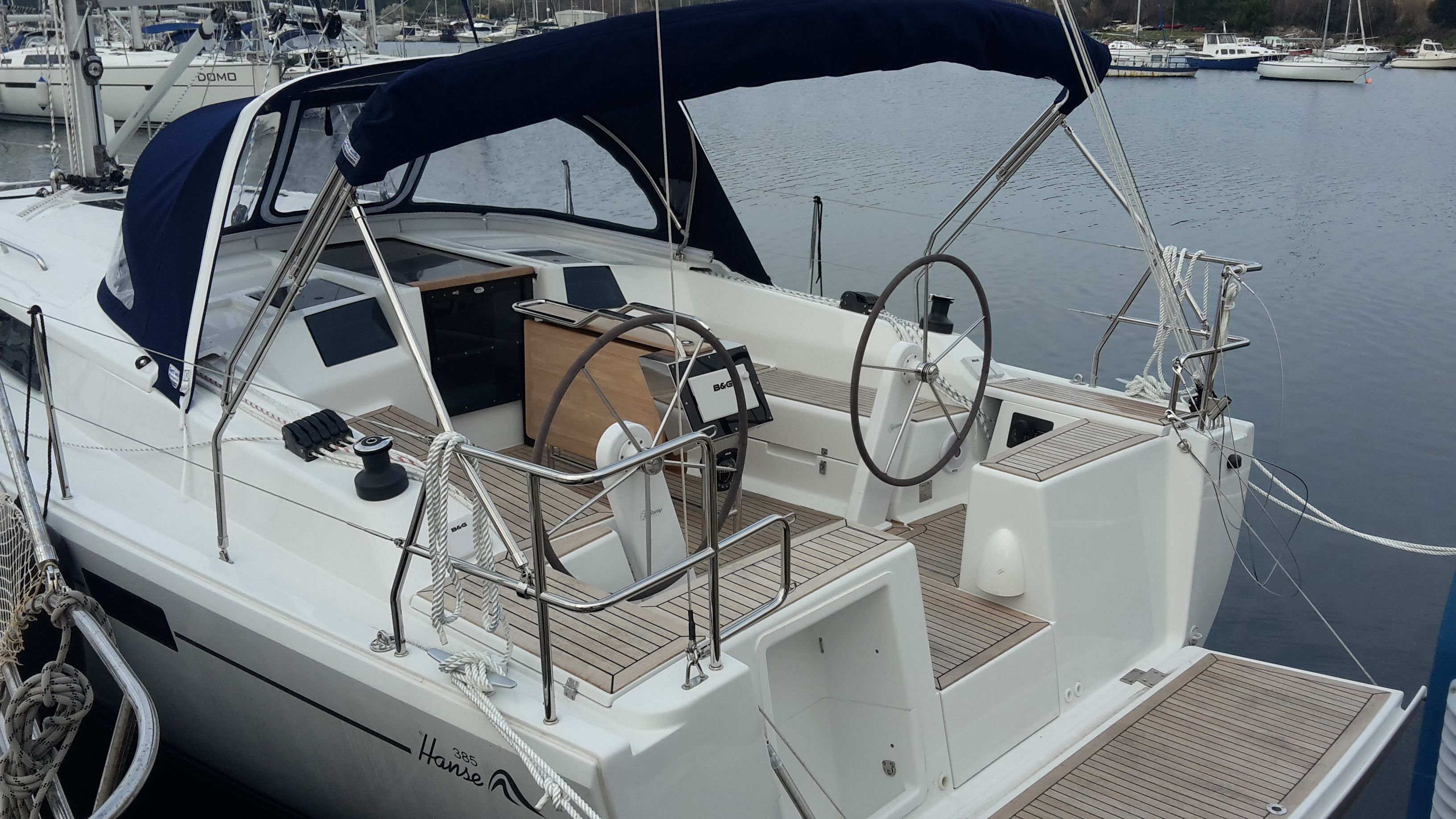 Hanse 385