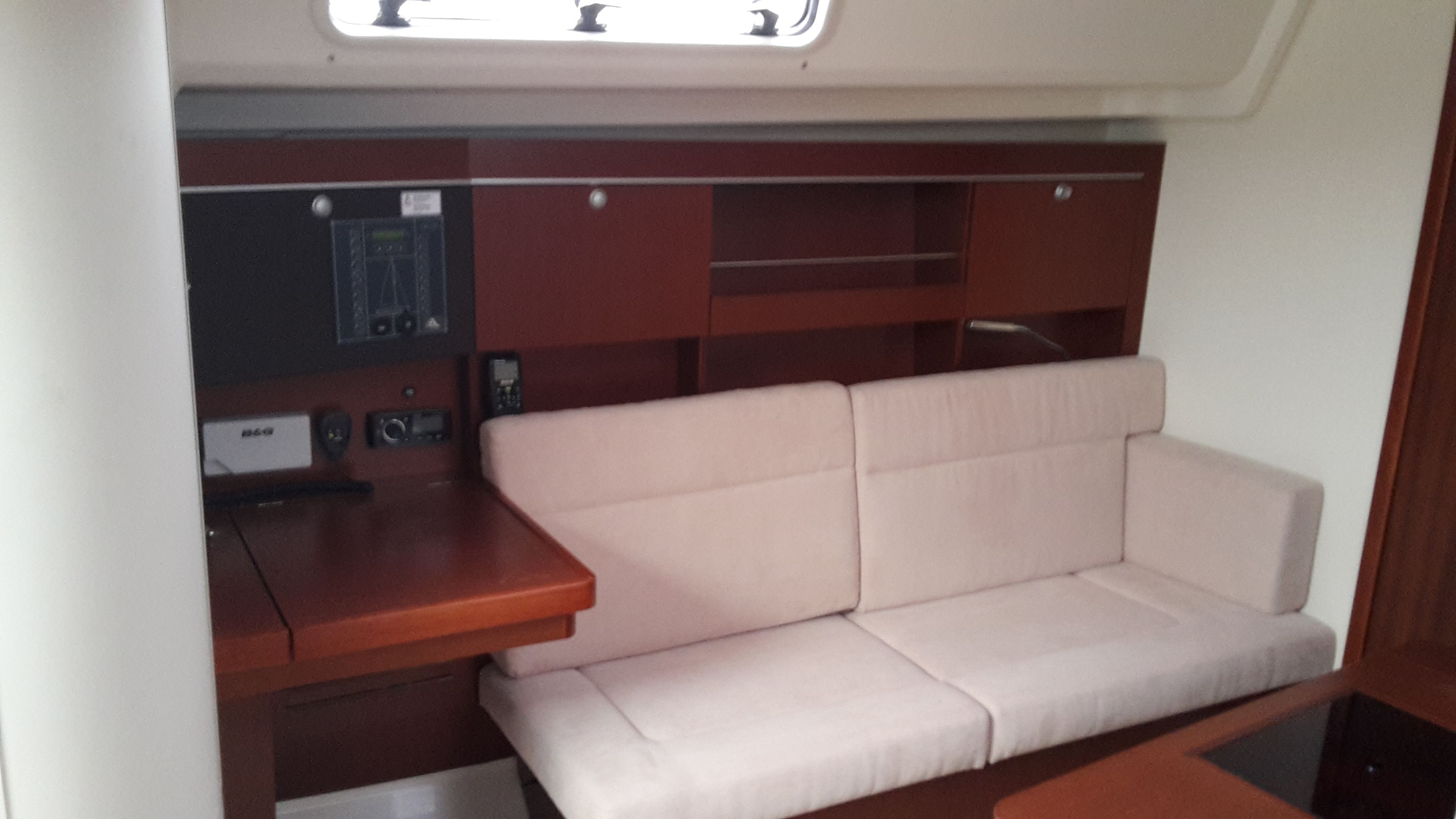 Hanse 385
