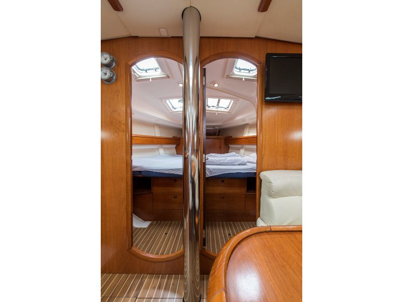 Sun Odyssey 45