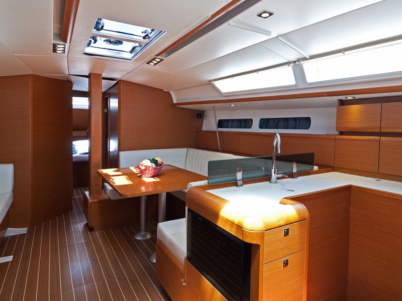 Sun Odyssey 439