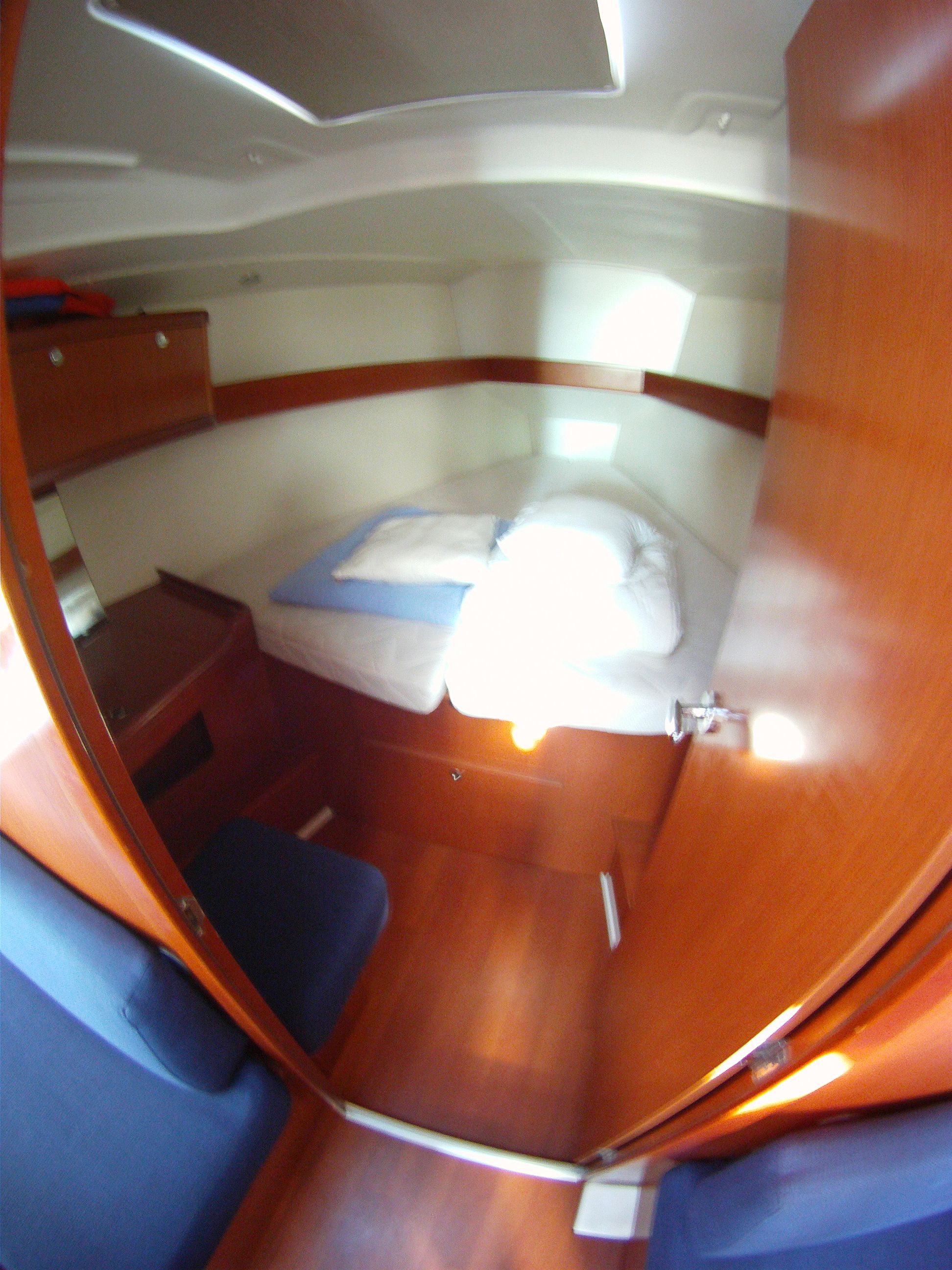 Oceanis 37