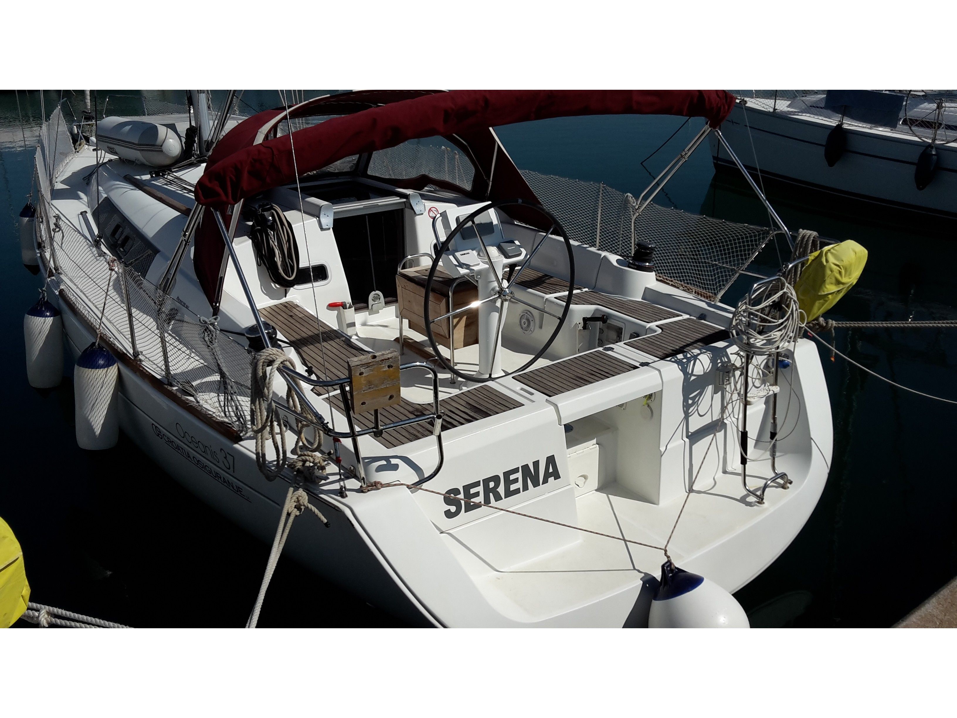 Oceanis 37