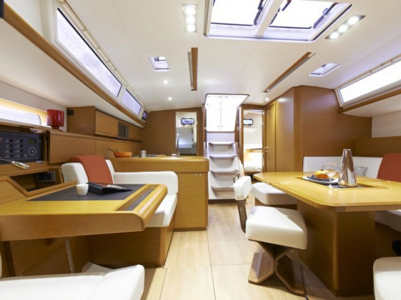 Sun Odyssey 469