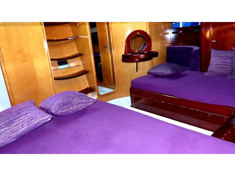 Oceanis 37