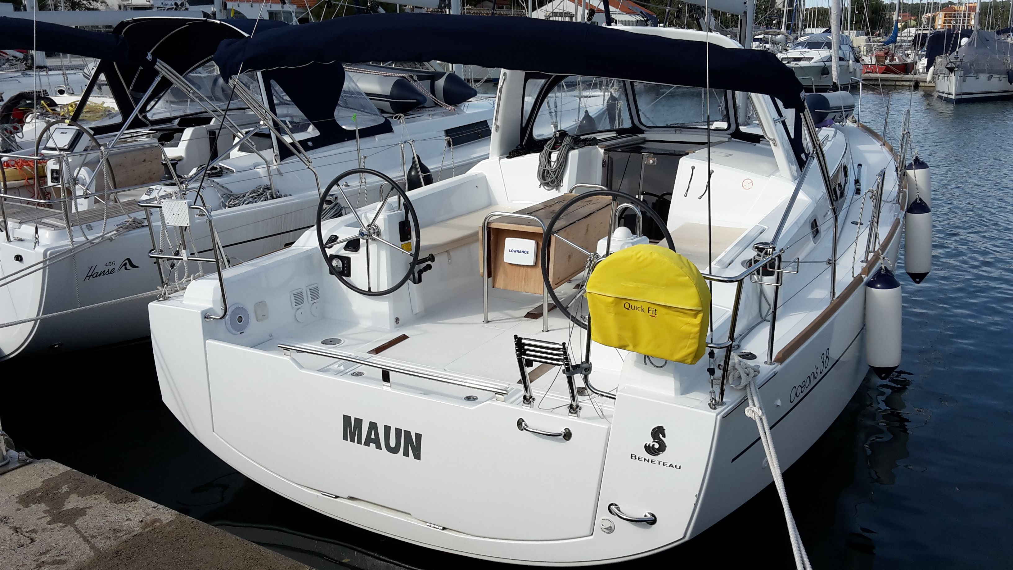 Oceanis 38