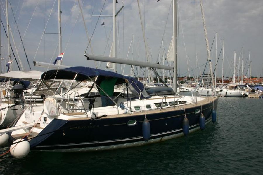 Sun Odyssey 49