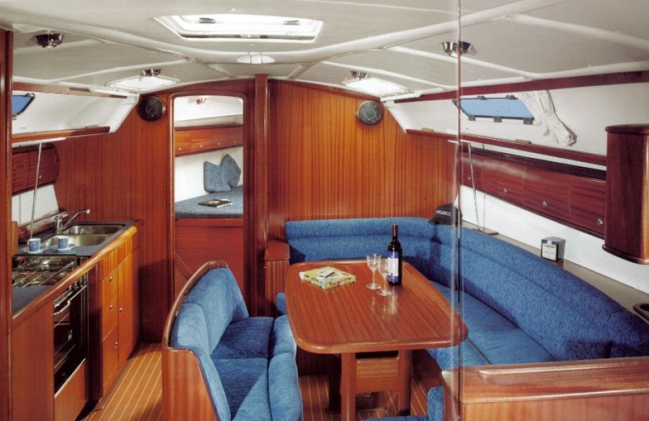Bavaria 38